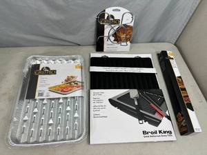 New Grill Pro Cookign Mats, Chicken Roaster, Silicone Mat, Foil Pans