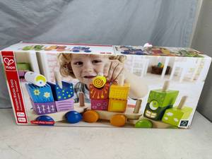 New Hape 17 pc Building Block Train Set