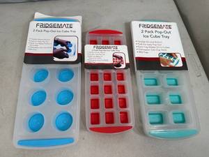 6 New Silicone Ice Cube Trays