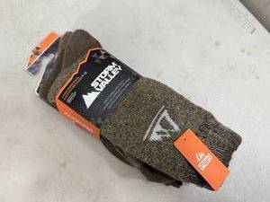 2 New Pairs of Storm Valley Mens Thermal Boot Socks
