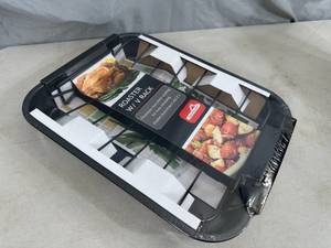 New Roaster Pan with V Rack