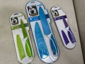 3 New Ceramic Coated Kitchen Knives with Sleeves