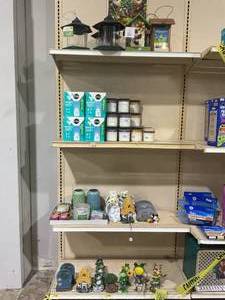 LOT OF Home & Garden Merchandise