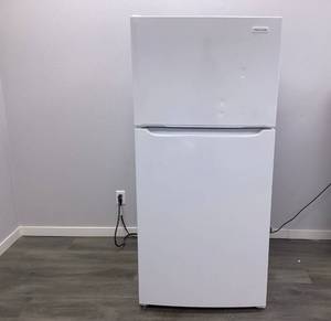Frigidaire 30 in. 20 cu. ft. Garage Ready Top Freezer Refrigerator in White Model FFTR2045VW3 (Minor Transit Damage, Used)