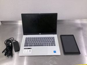 LOT OF 2 HP - 14a-nf0131wm Chromebook 14HD N200 4GB 128GB UFS ChromeOS, (9E4Z3UA#ABA) - Glacier Silver & onn. 8 inch Tablet tbprp100071483 (Used, Both Have Broken Screens, & Turns On)