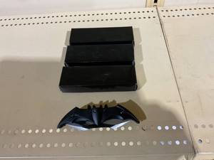 LOT OF 4 Bat Shaped Pocket Knife w Dual Black Blades 11 Overall