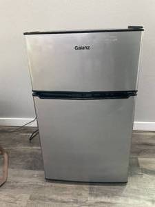 Galanz 3.1 Cu Ft Mini Fridge with Freezer � Stainless Steel, Energy Star, Two-Door Compact Refrigerator Model GLR31TS1E02 (Used)