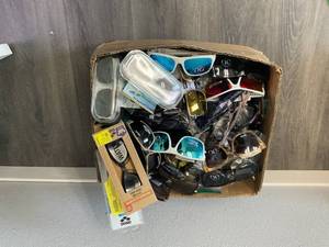 BOX OF Sunglasses