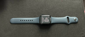 Apple Watch SE (2nd Gen) Model A2722 40mm GPS-only, Aluminum Smart Watch (Good Condtion, ICloud Is Locked, Has Charger)
