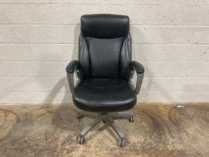 La-Z-Boy Alston Big & Tall Executive Chair, Supports up to 350lbs (Used, Minor Transit Damage)