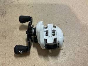 KastKing Crixus Baitcasting Fishing Reel