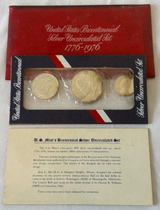 1976 1776-1976 Bicentennial 40% Silver Uncirculated 3 Coin Set - original package with COA, red packet has minor fire damage