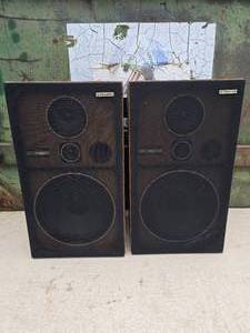 2- Pioneer Used Speckers
