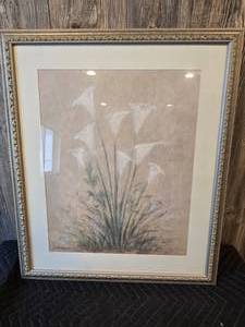 Large Decorative Flower Print in Frame 22 x 26