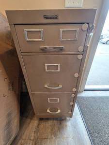 3 Drawer Rolling Metal File Cabinet with Key