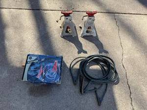 NAPA 16 4-Gauge Booster Cables - Includes 2 Jack Stands