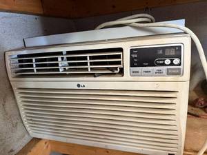 LG LW8011ER 8,000 BTU Window Air Conditioner - 115V, R410A