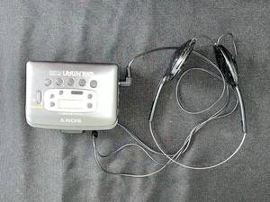 Sony Walkman WM-FX23 AMFM Stereo Cassette Player & Headphones