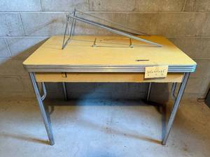40W x 25D x 30H Folding Workshop Table With Metal Legs