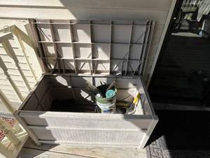 Suncast Outdoor Deck Box - Gray Resin Storage Chest, Large Capacity w Gardening & Window Washing Supplies