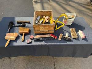 Kiwi Shoe Polish & Assorted Brushes in Wooden Box - Workshop Maintenance Set
