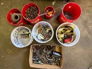 Honda Motorcycle Engine with Carburetor & Exhaust - Assorted Hardware & Parts