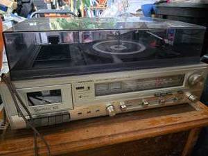 Radio Shak Stereo and Record Player