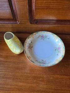 Holland Shoe and China Bowl