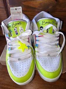 Size 9 Osisis Becky Bones Like New Shoes