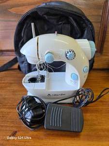 The Sew & Sew Mini Sewing Machine, Part Missing