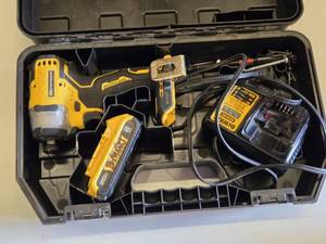DeWalt 20V Brushless Impact Driver with Battery and Charger Set