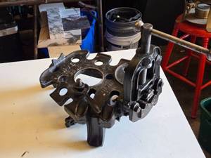 NYE No. 35 Pipe Vise with Tripod Base