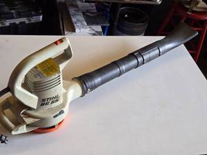Stihl BE 55 Electric Leaf BlowerVacuum  - Has compression