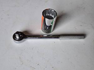 Husky 36mm Socket and Ratchet Set