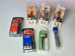 CMT Contractor Tools Router Bits including Dovetail Bit 81809, Straight Bit 81105, and other bits