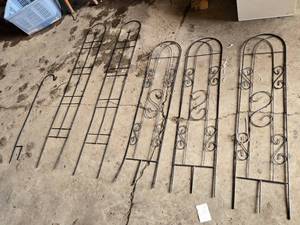 Metal Garden Trellis Set including Decorative Panels and Plant Supports