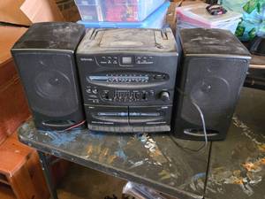 Craig Dual Cassette CD Stereo System with Speakers  - Powers On