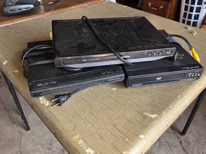 Philips, Memorex, and Magnavox DVD Players with Cables - Power On No Other Functions Tested