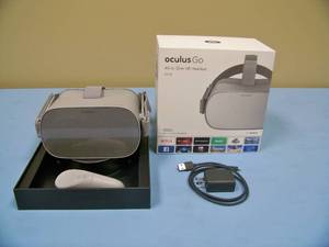 Oculus GO 64 GB All-In-One VR (Virtual Reality) Headset
