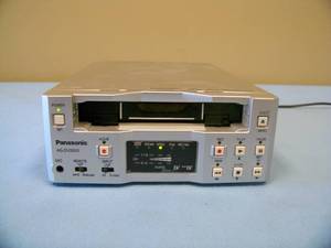 Panasonic AG-DV2500 NTSC PAL DVCAM MiniDV Mini DV Player Recorder VCR