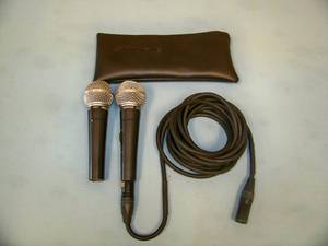 (2) Shure SM58 Professional XLR Dynamic Vocal Microphones  Mics for Live Performance, Studio Recording, Podcasting & Broadcasting with XLR Cable and Soft-Sided Shure Case