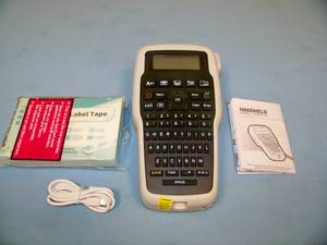 E2000 PRO Handheld Label Printer with Additional Labels
