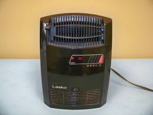 13.5 Lasko CC13700 1500W Electric Ceramic Space Heater with Timer and Thermostat