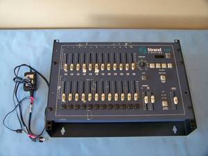 Strand Lighting 100 (61312) with Black Box Mount