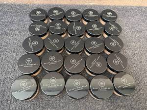 25 Jars Of Savvy Minerals Foundation