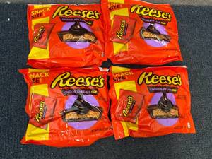 4 Bags Of ReeseS Chocolate Lava Cups