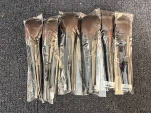 6 Savvy Minerals Veil Brushes