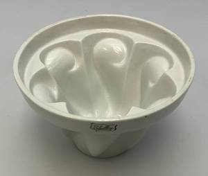 Antique Shelley England Jelly Mold Floral Twist Design 4 x 6