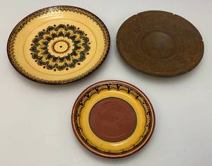 Unique Group Of Vintage Pottery Plates 6 , 8  & 9 12