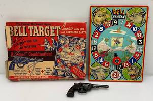 Vintage WYANDOTTE Tin Litho Bell Target Game With Dart Pistol And Original Box (VERY VERY COOL) No Darts Present
